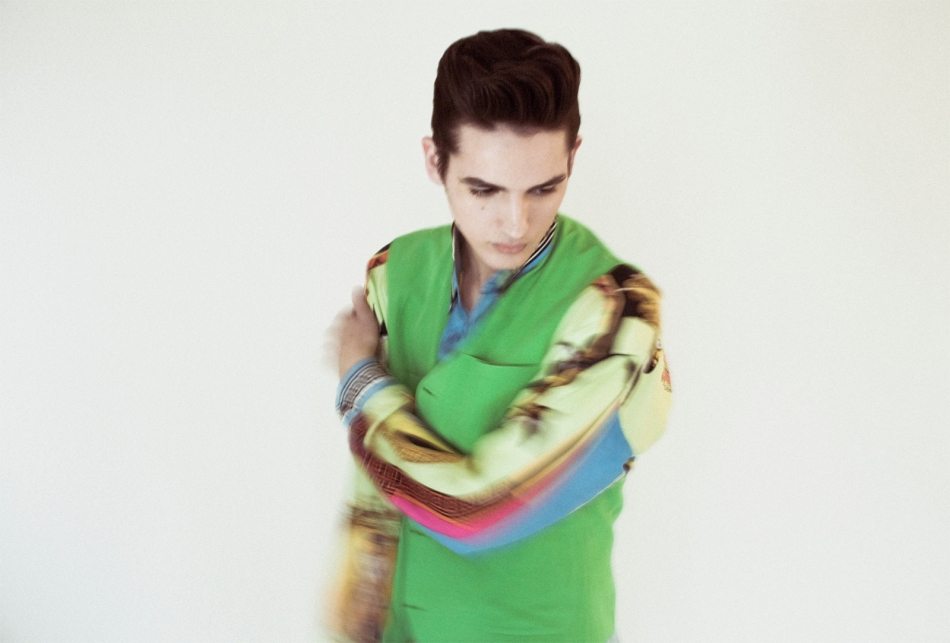 lovesasmallworld-03