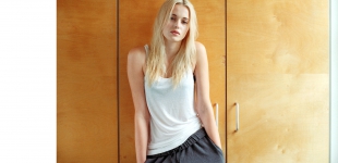 (3)